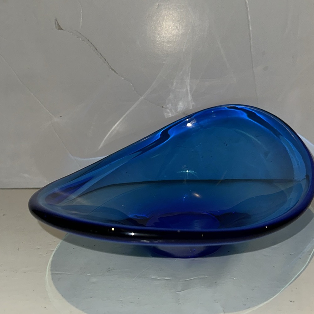 Vintage Viking Glass Cobalt Blue Oval Bowl or Swedish Arthur Percy 10”x 8” MCM - Picture 5 of 6